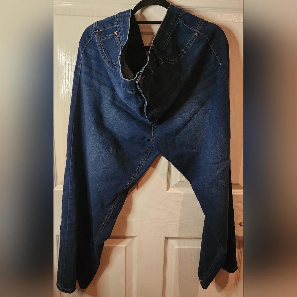 Angels Blue Relaxed Ankle Jeans Size 24